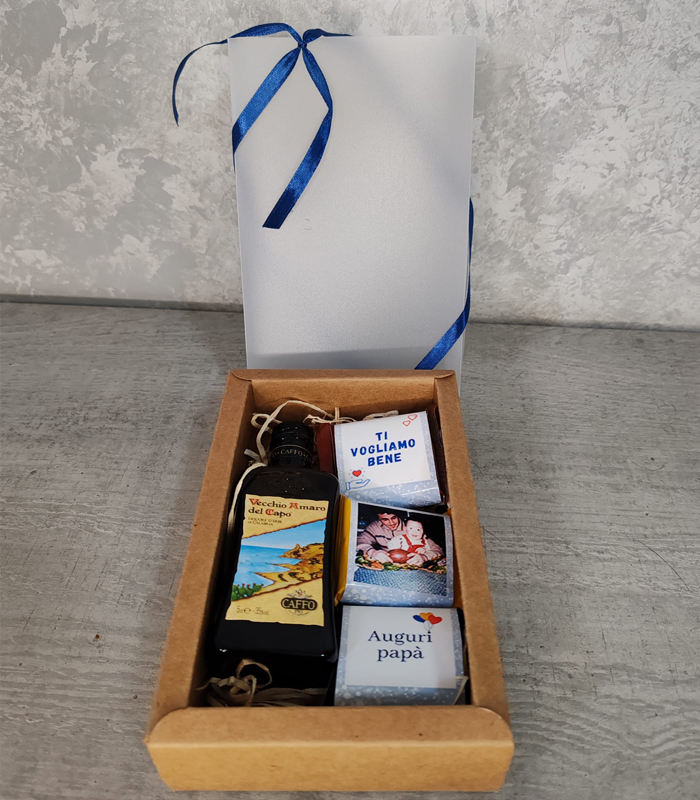 Box regalo personalizzata con amaro e cioccolatini Box regalo personalizzata con amaro e cioccolatini
